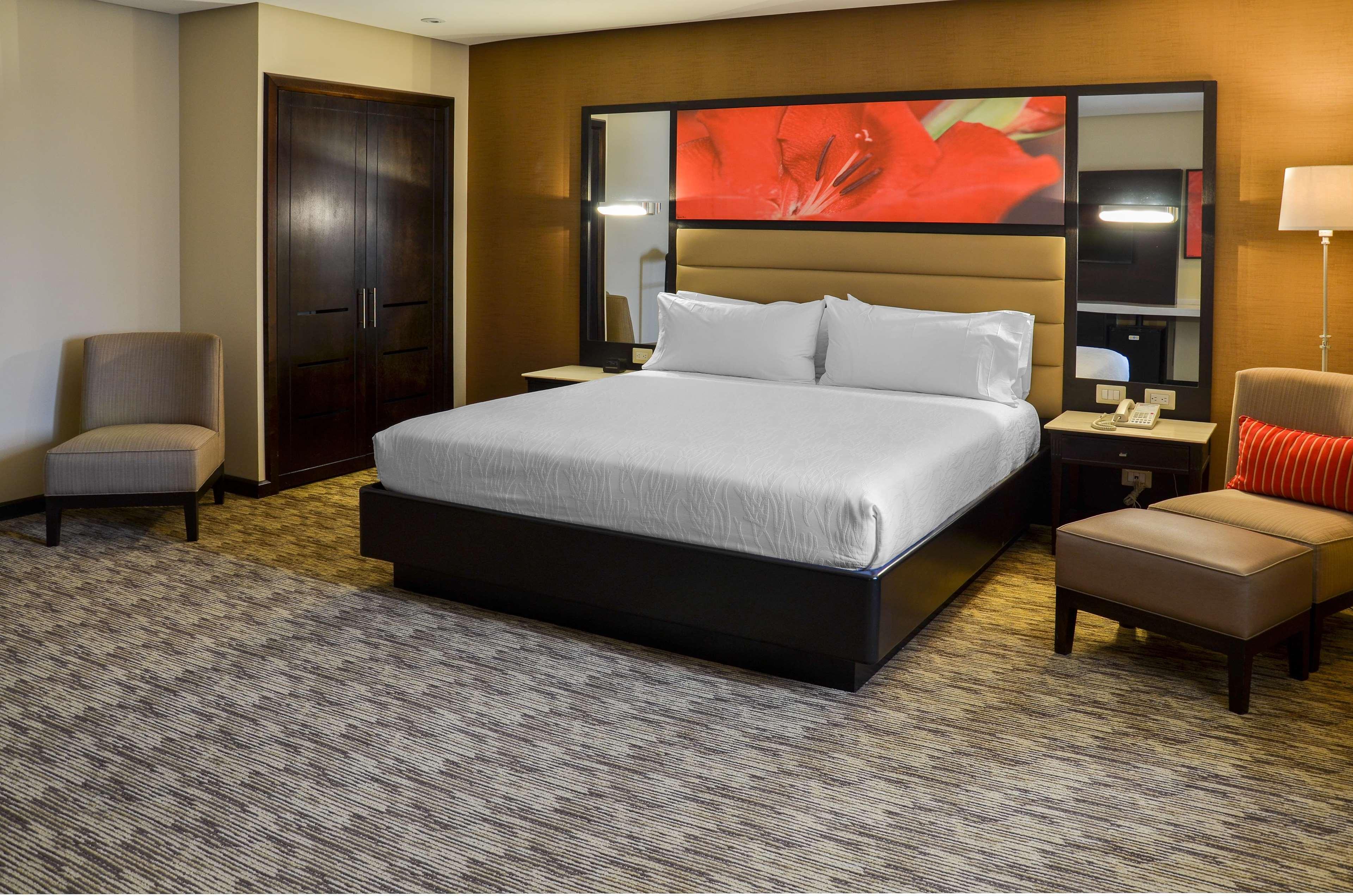 Hilton Garden Inn Guatemalaváros Kültér fotó
