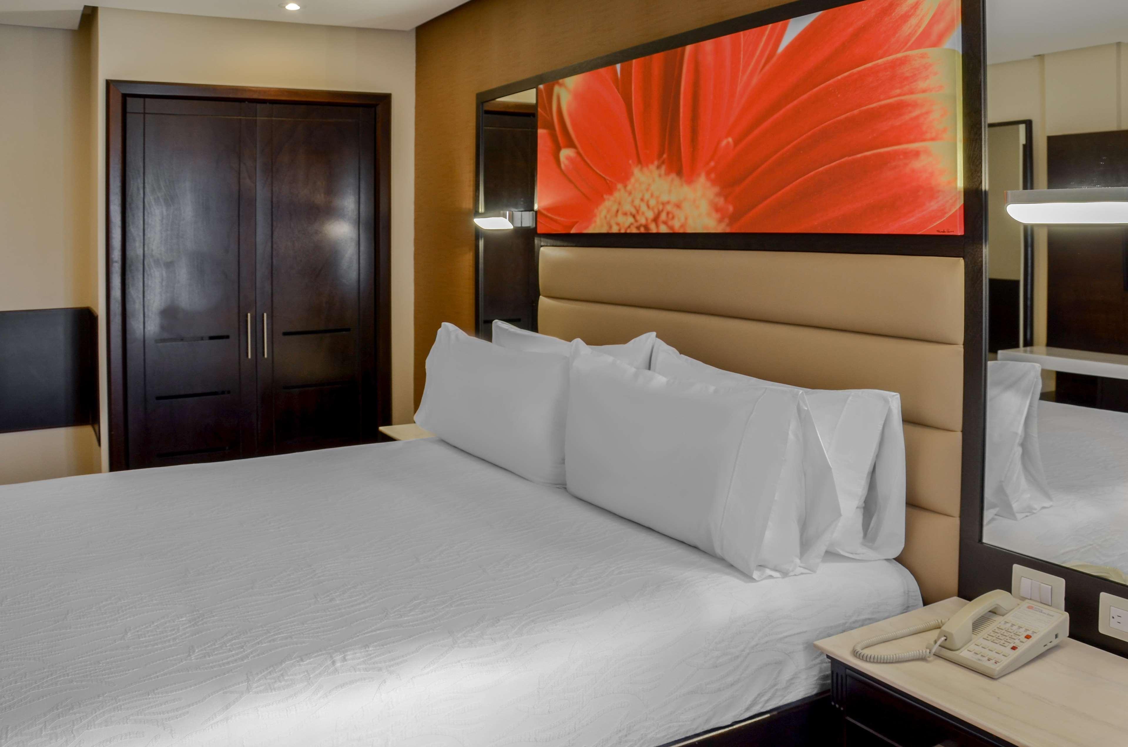 Hilton Garden Inn Guatemalaváros Kültér fotó