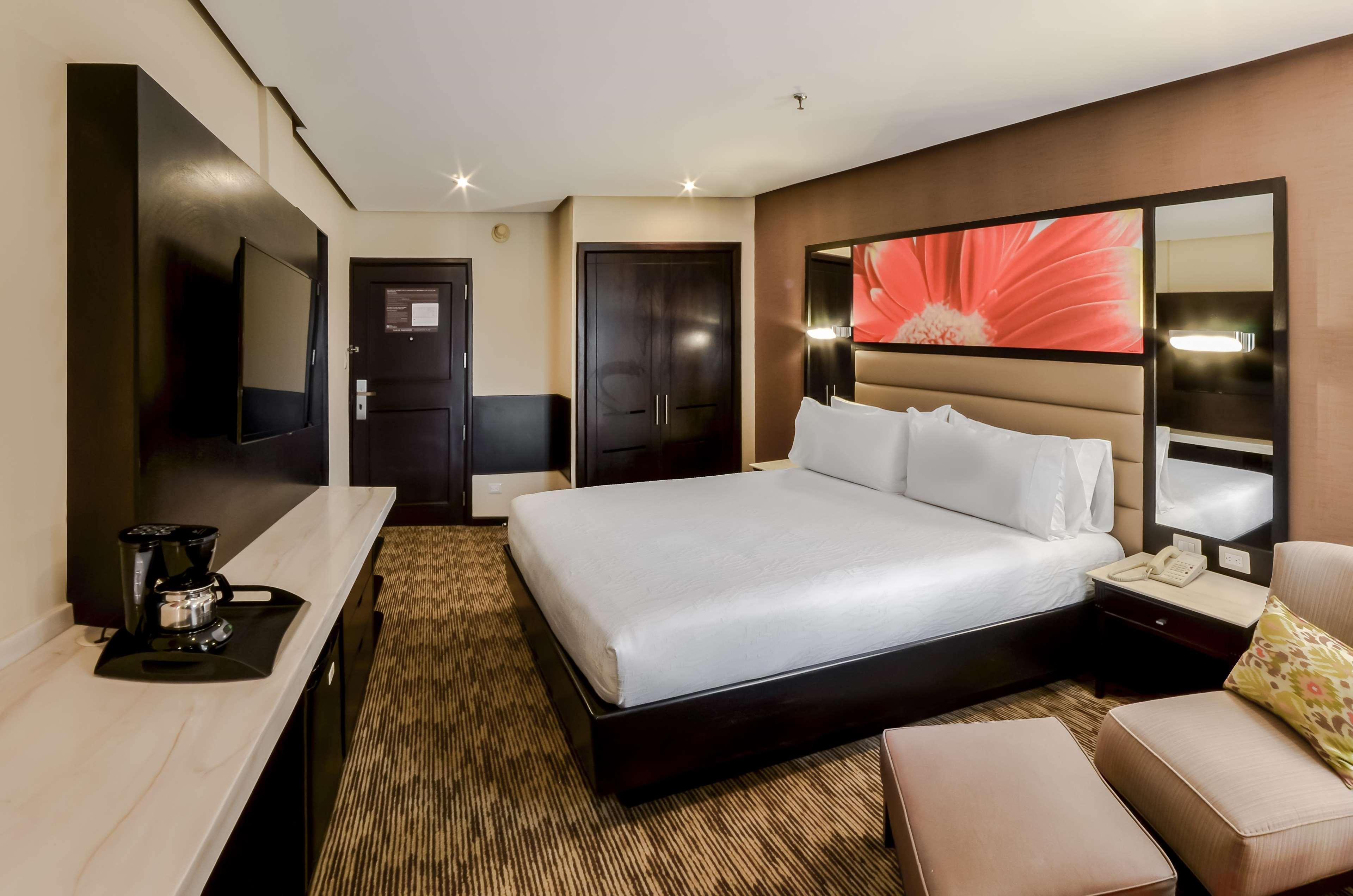 Hilton Garden Inn Guatemalaváros Kültér fotó