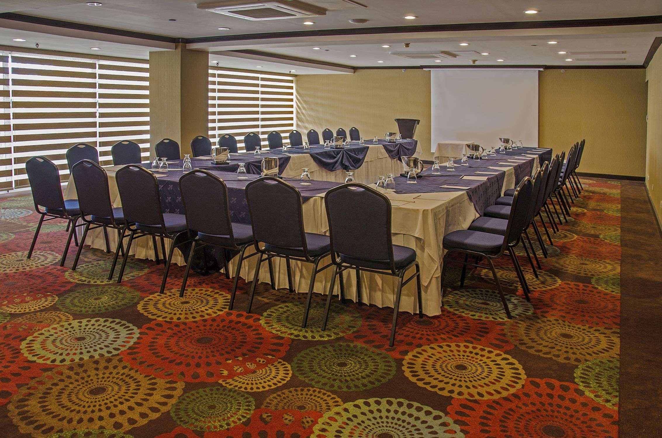 Hilton Garden Inn Guatemalaváros Kültér fotó