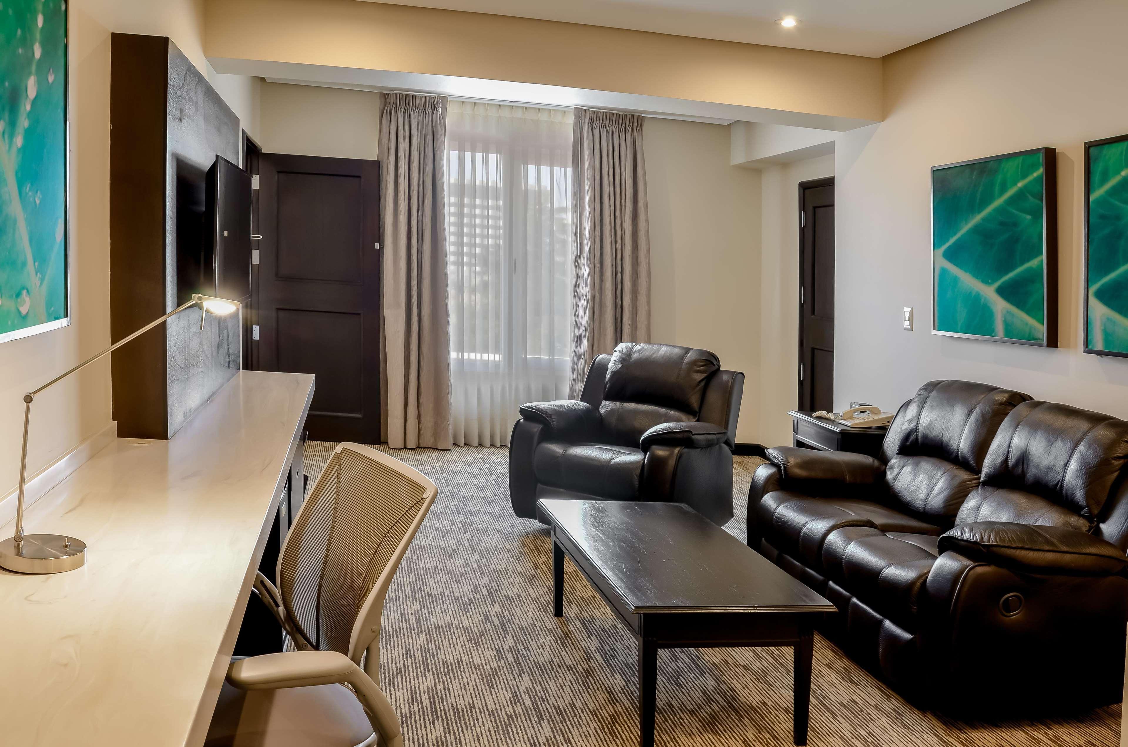 Hilton Garden Inn Guatemalaváros Kültér fotó