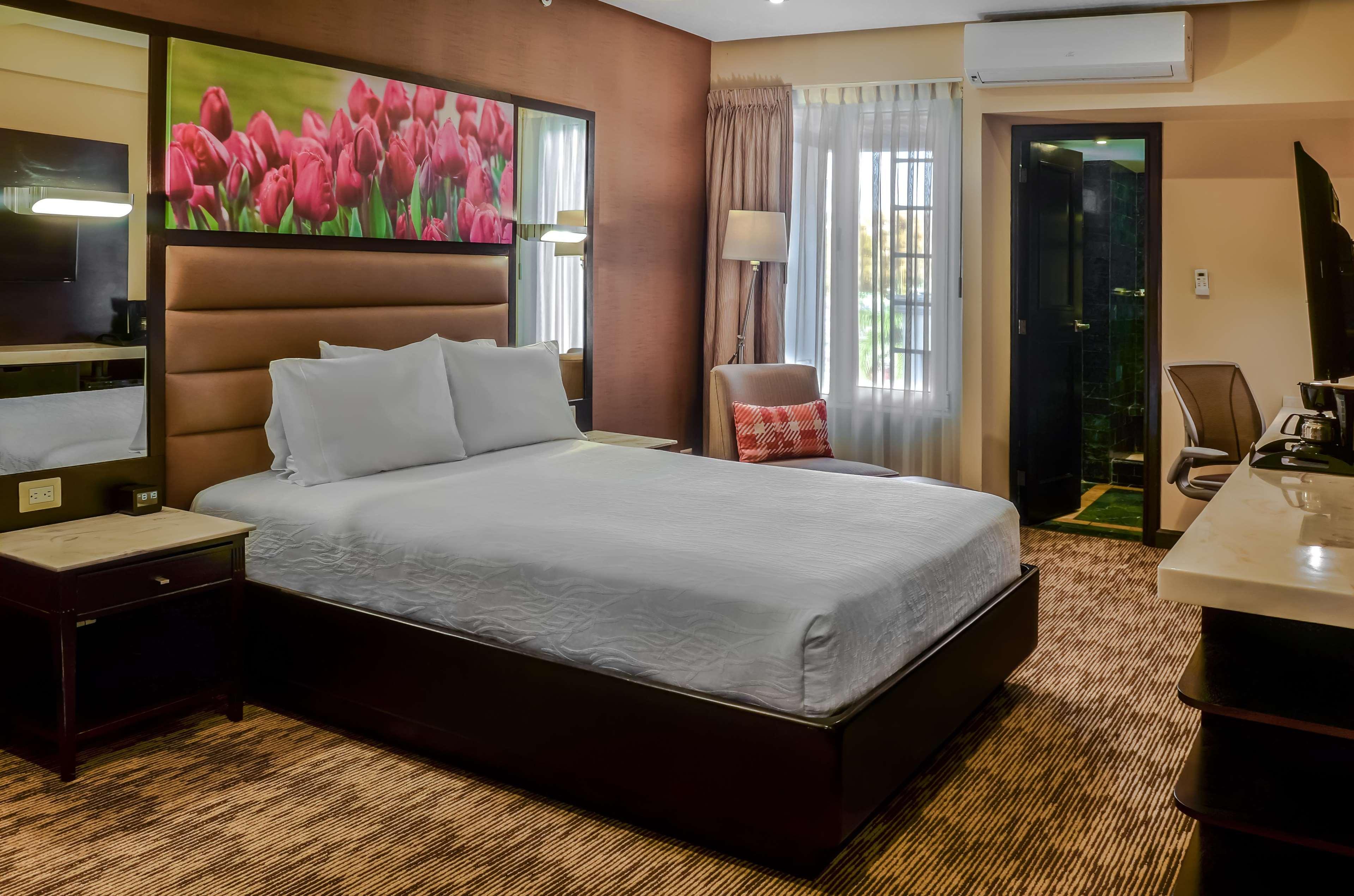 Hilton Garden Inn Guatemalaváros Kültér fotó