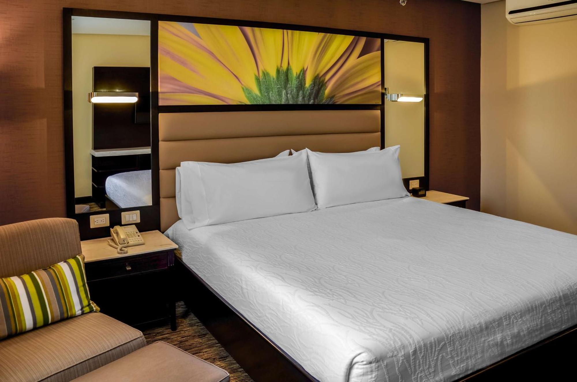 Hilton Garden Inn Guatemalaváros Kültér fotó
